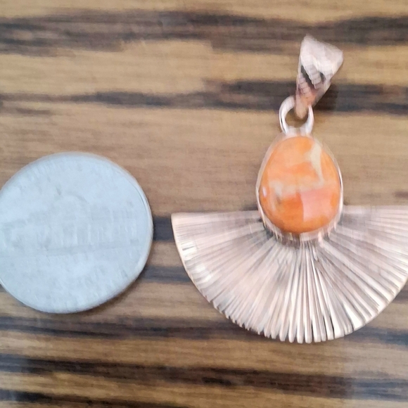 Pendant Orange Spiny Oyster In Copper - Picture 4 of 4